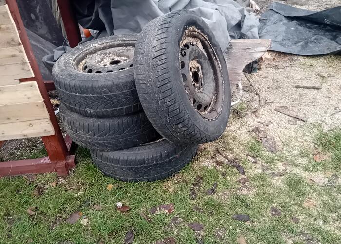 Grajewo ogłoszenia: Sprzedam 4 opony zimowe do audi.